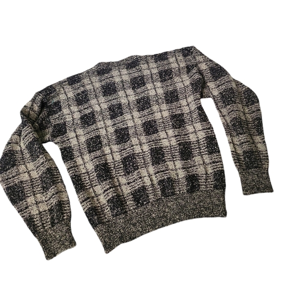 Vintage men's textured checkered pullover sweater - Picture 2 of 7